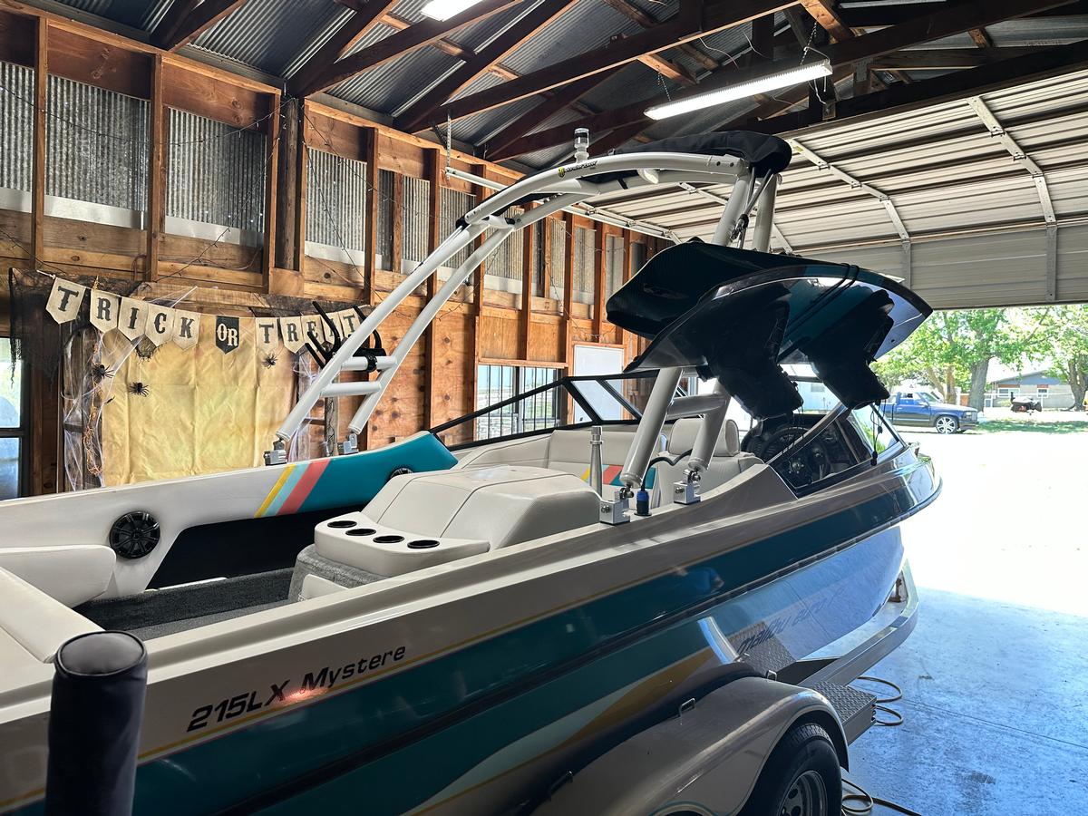 Malibu Euro F3 Mystere 215 LX