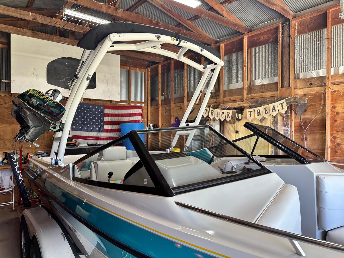Malibu Euro F3 Mystere 215 LX