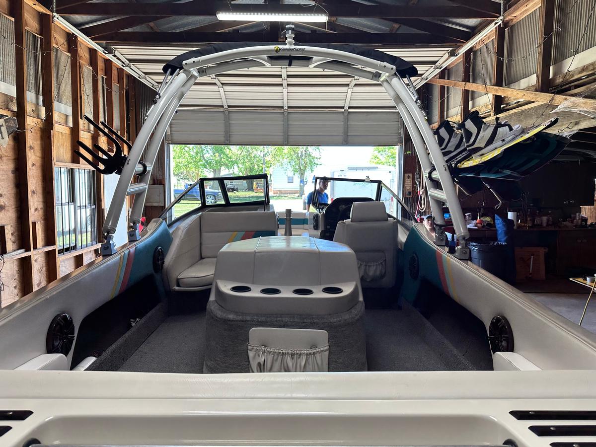 Malibu Euro F3 Mystere 215 LX