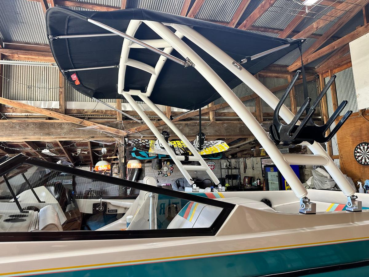 Malibu Euro F3 Mystere 215 LX