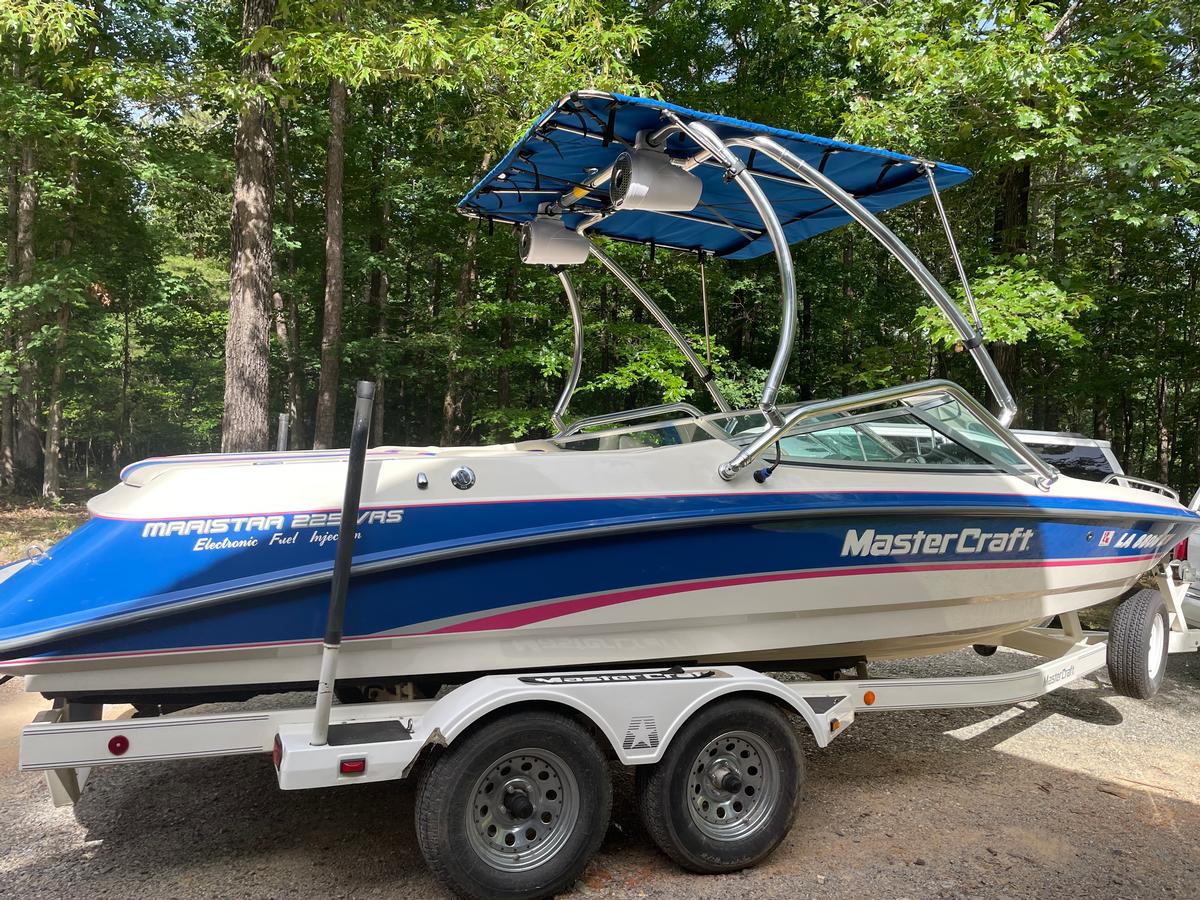 Mastercraft Maristar 225 VRS
