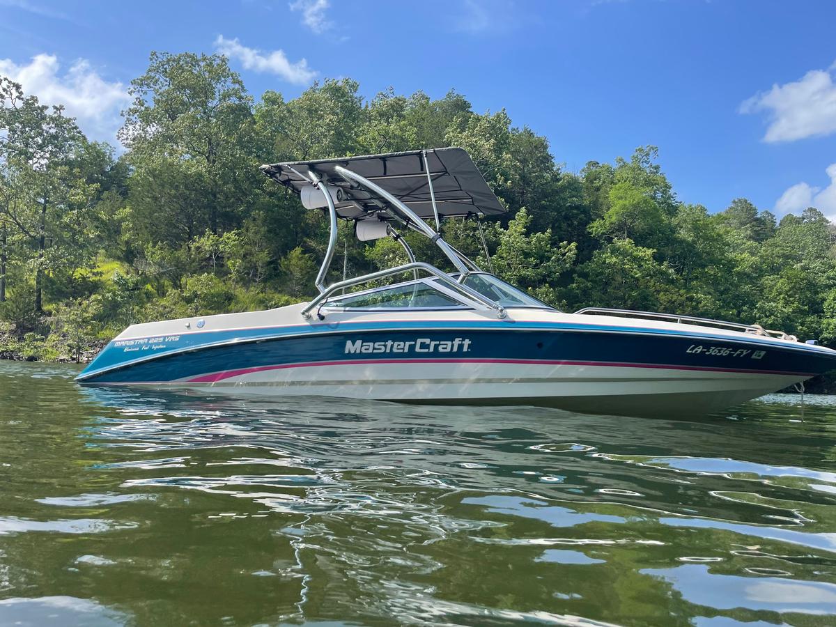Mastercraft Maristar 225 VRS