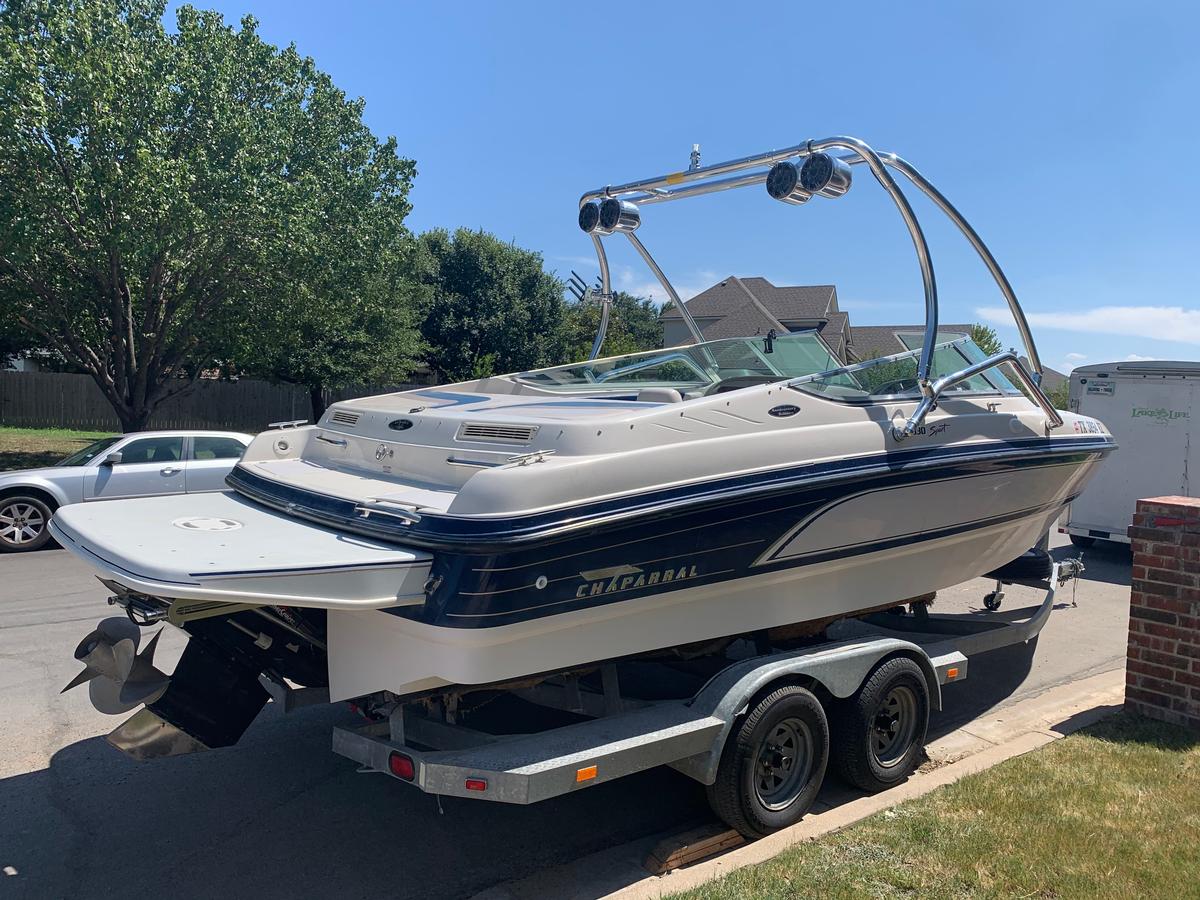 Chaparral 2330 SS