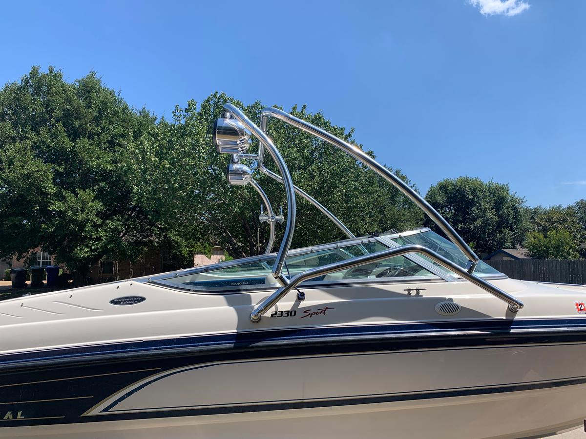 Chaparral 2330 SS