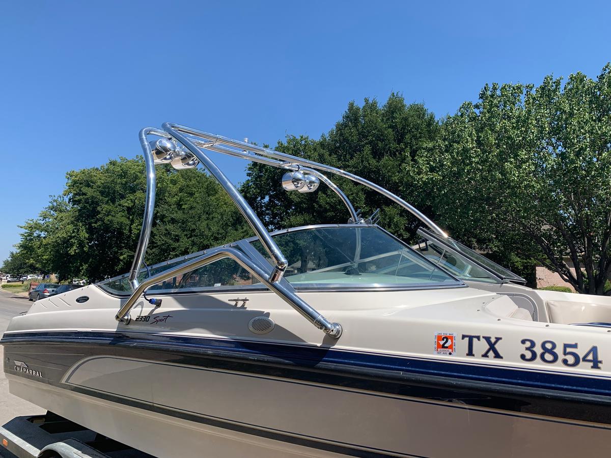 Chaparral 2330 SS