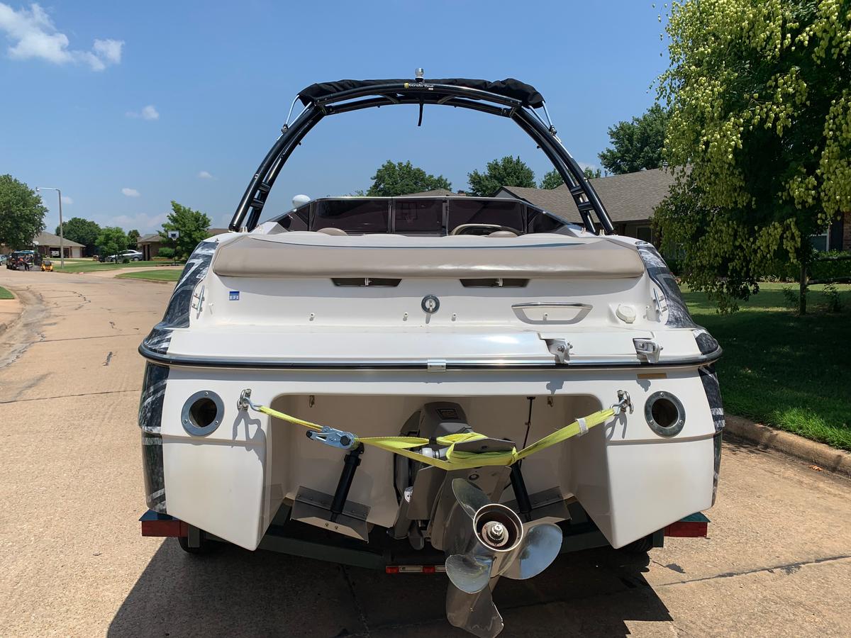 Four Winns Horizon 200
