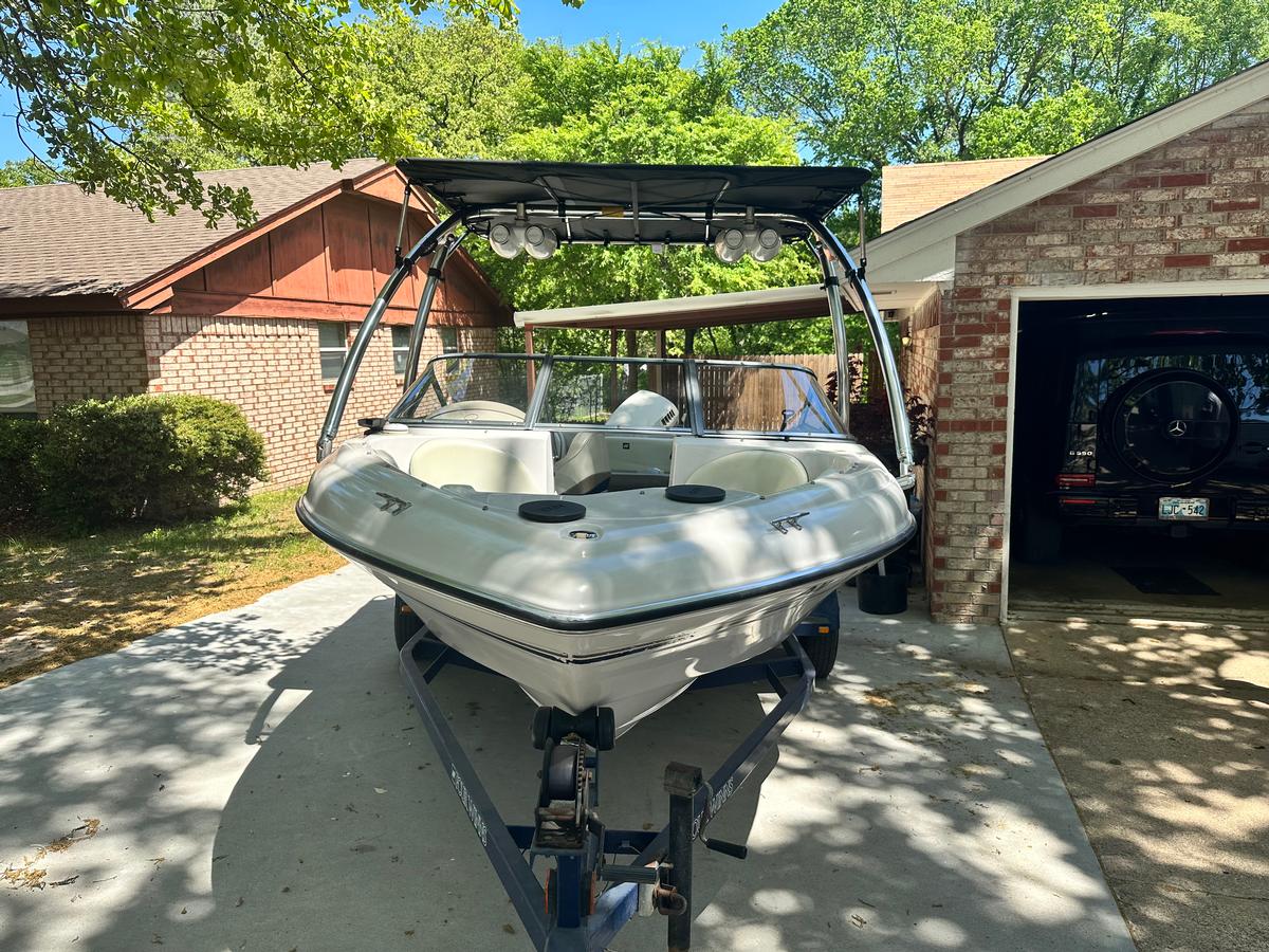 Four Winns Horizon QX