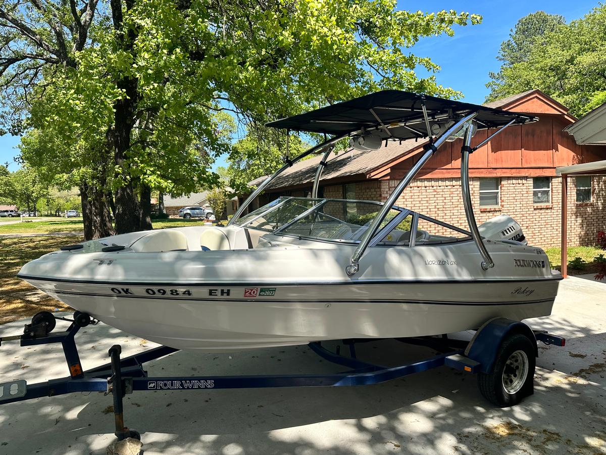 Four Winns Horizon QX