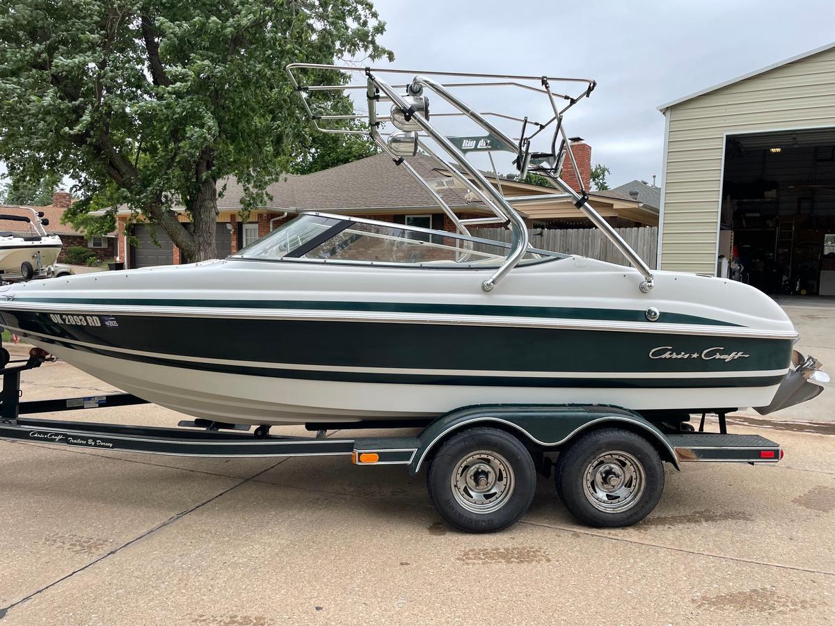 Chris Craft 200