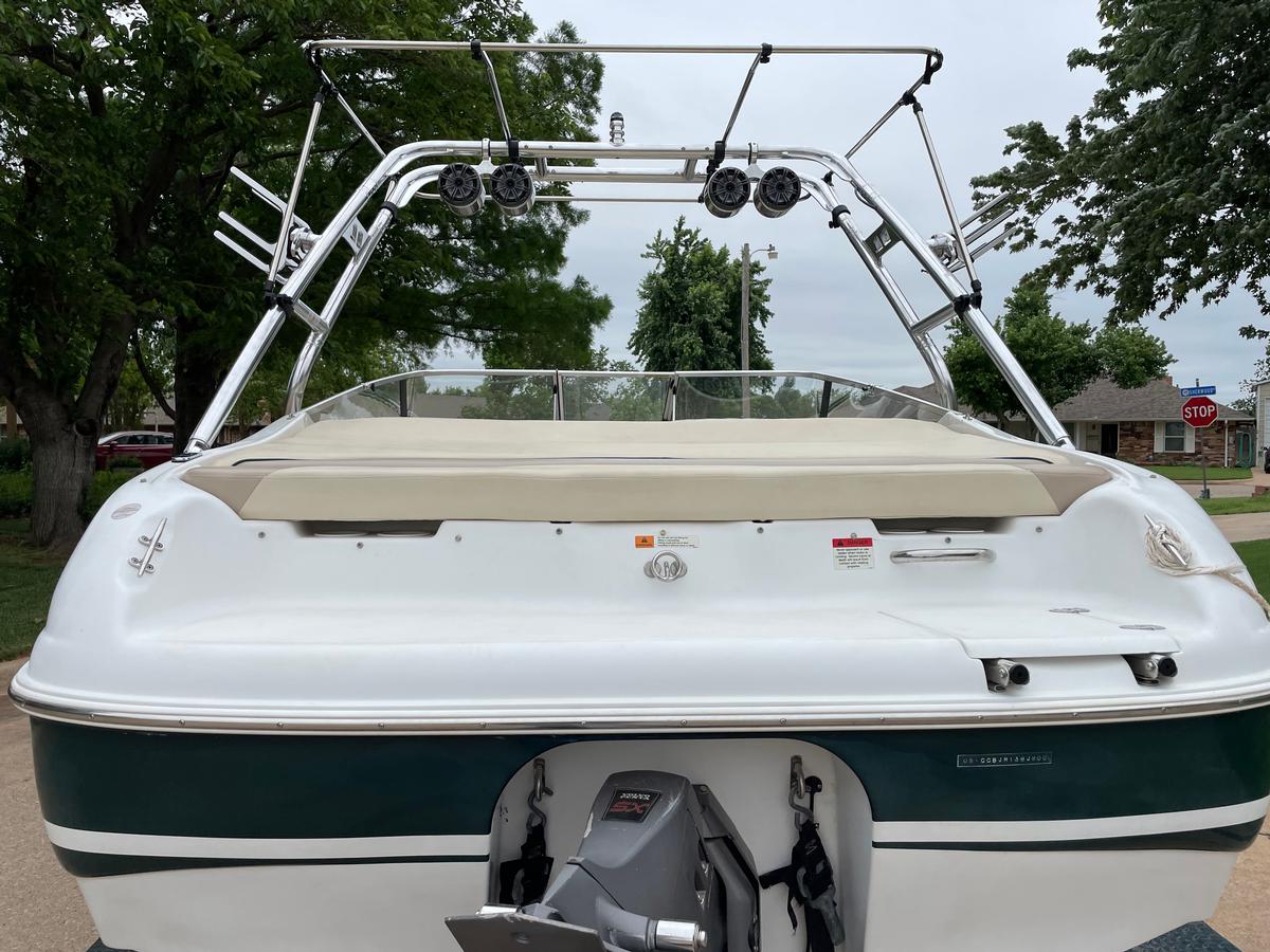Chris Craft 200