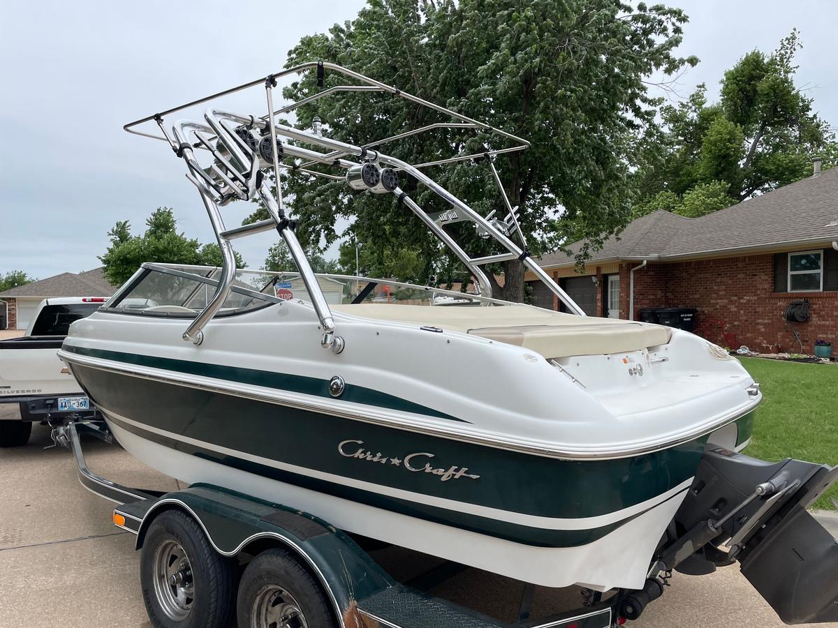 Chris Craft 200