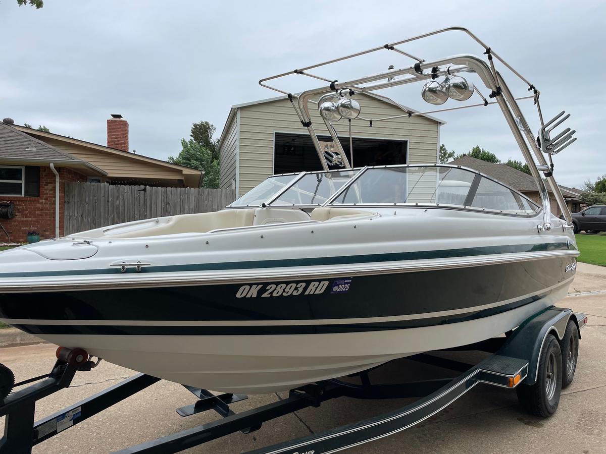 Chris Craft 200