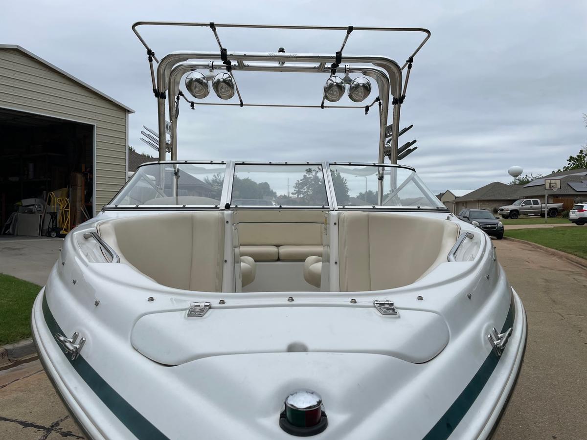 Chris Craft 200