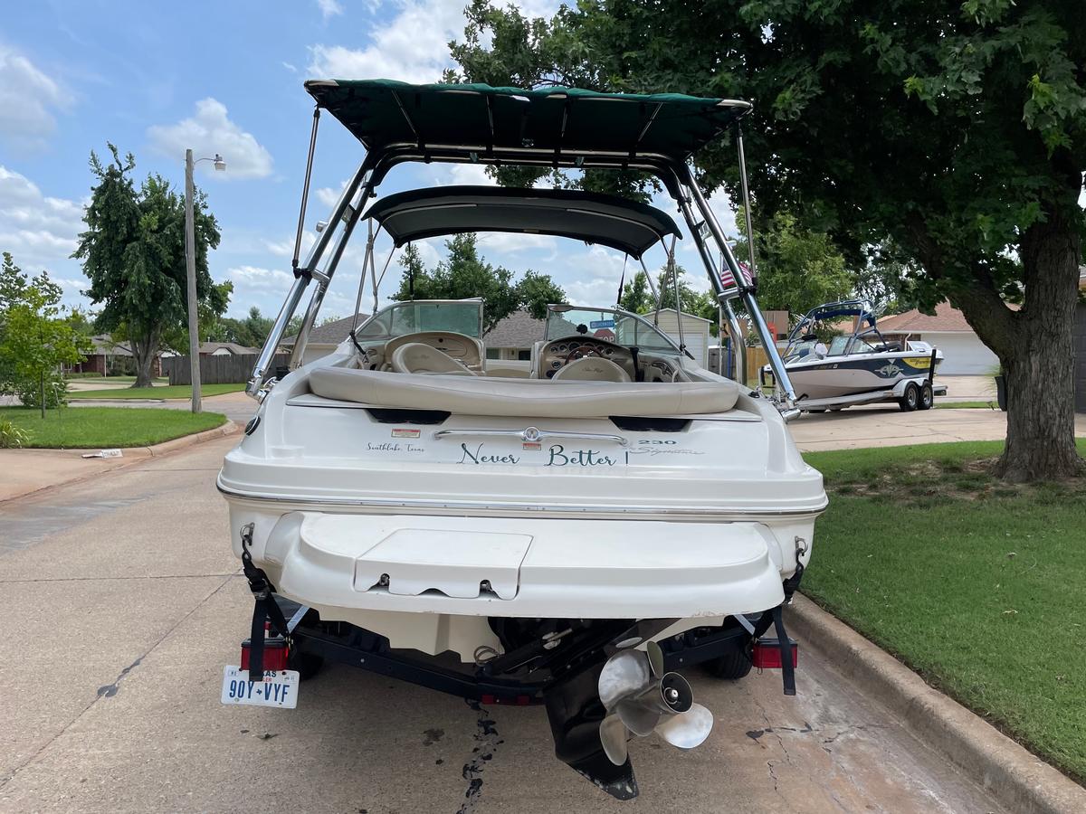 Sea Ray 230 Select
