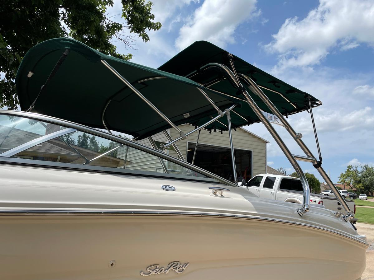 Sea Ray 230 Select