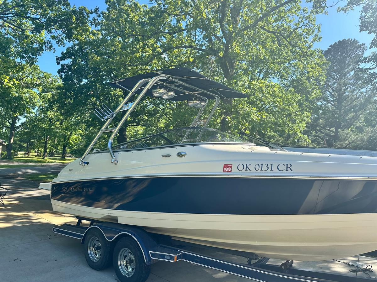 Regal 2400 LSR