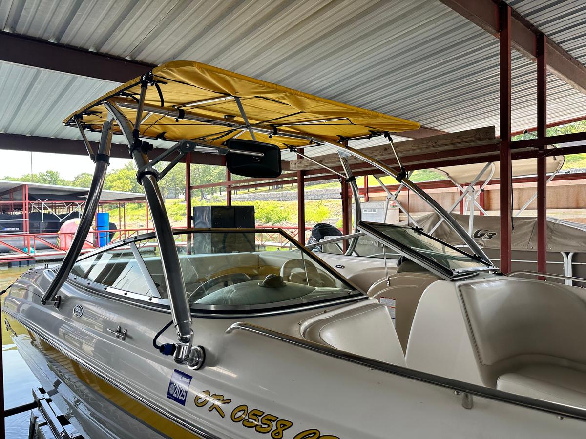 Chaparral 210 SS