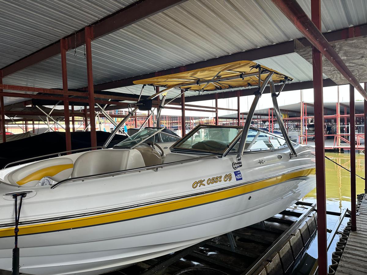Chaparral 210 SS
