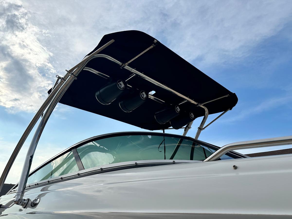 Crownline 270