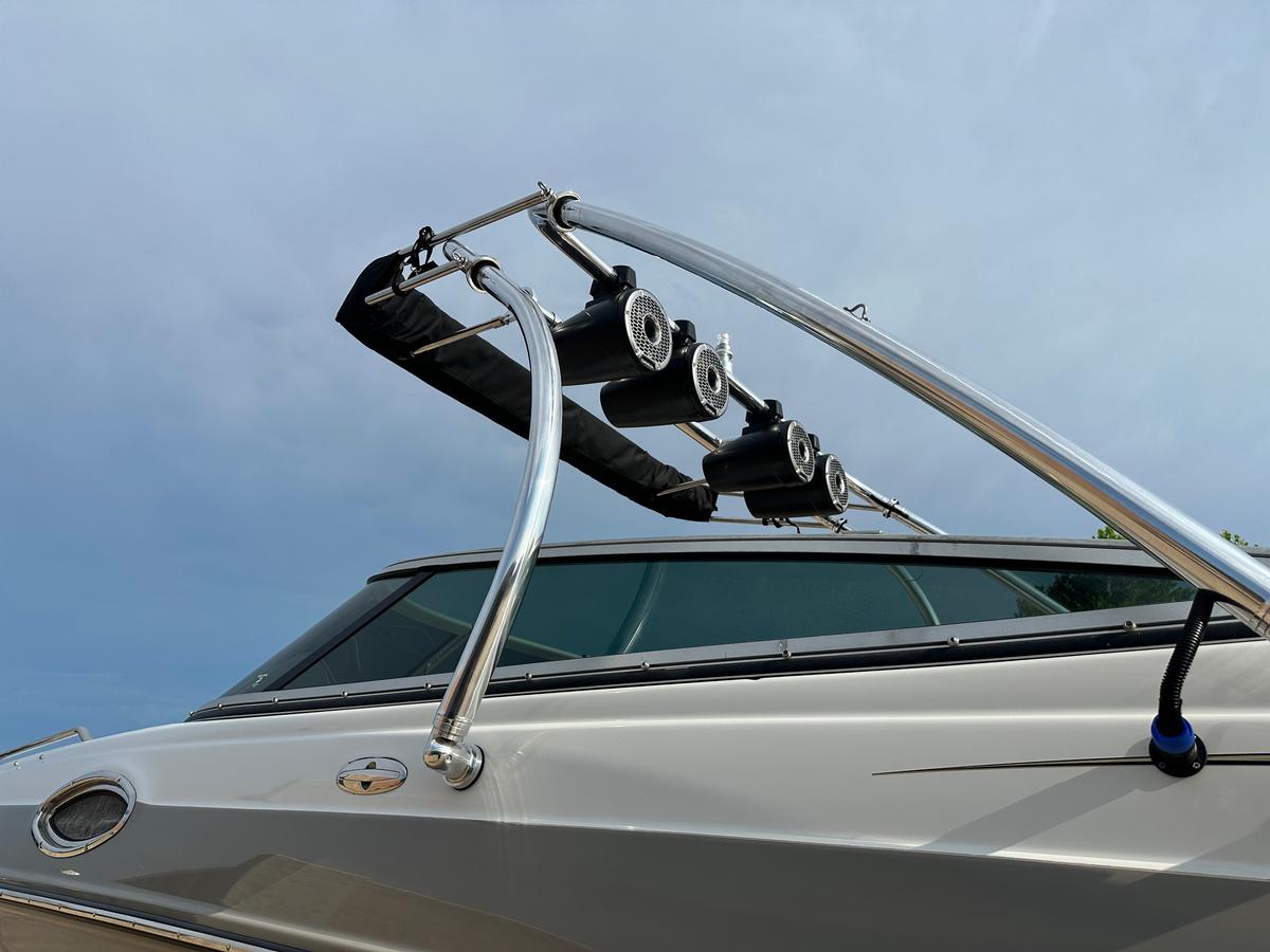 Crownline 270