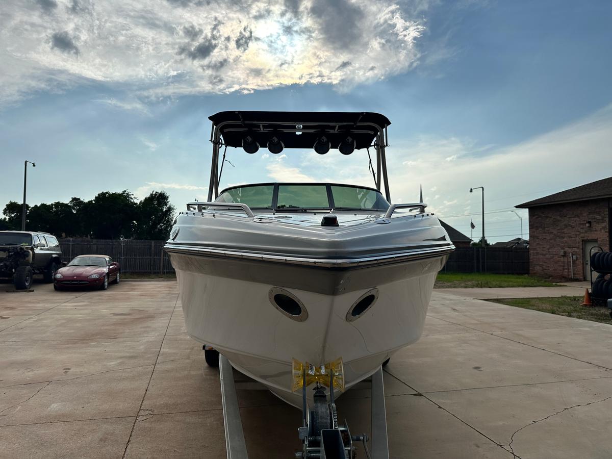 Crownline 270
