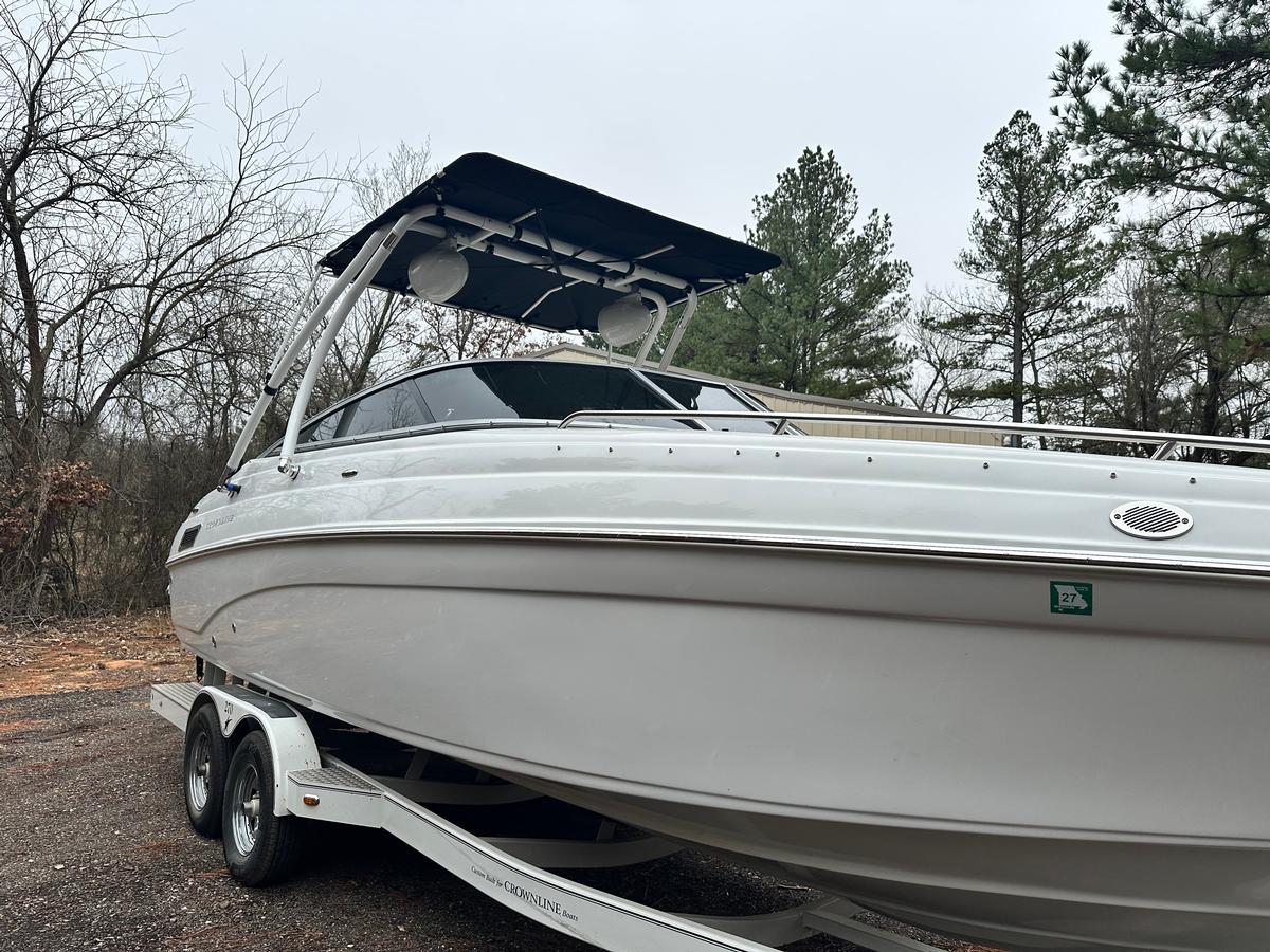 Crownline 270