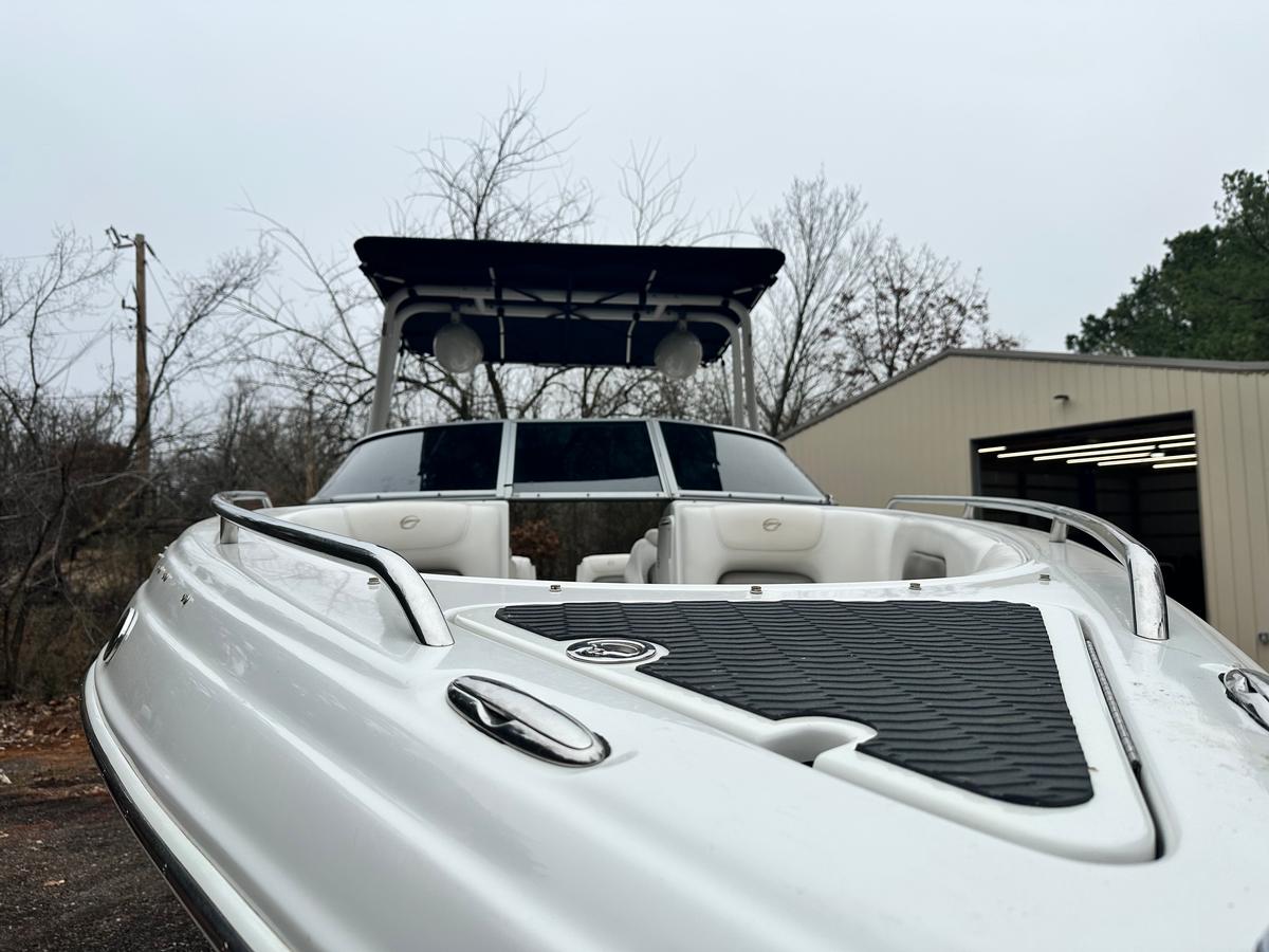Crownline 270
