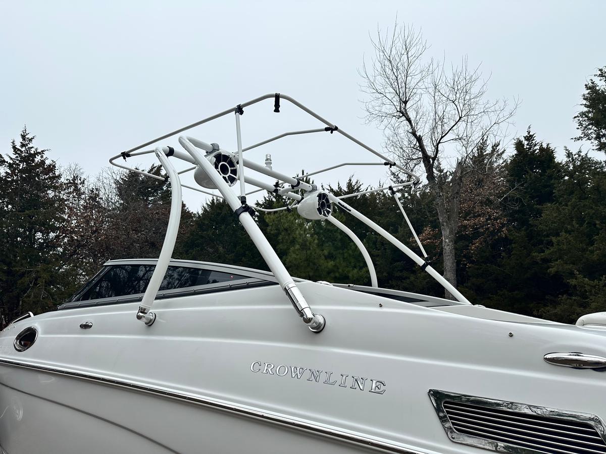 Crownline 270