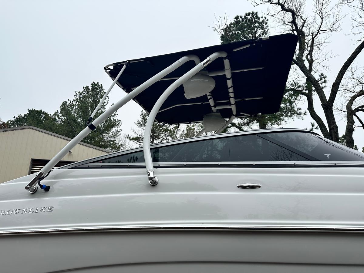 Crownline 270