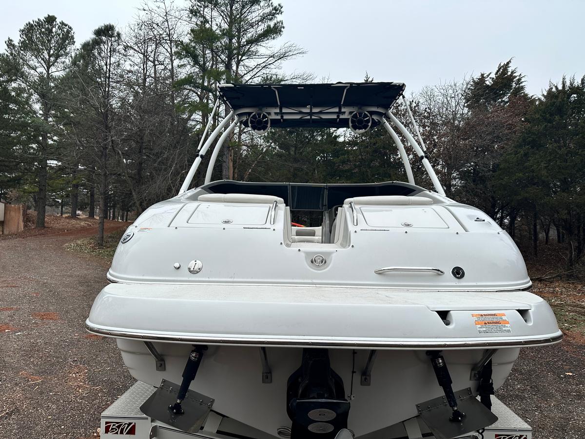 Crownline 270