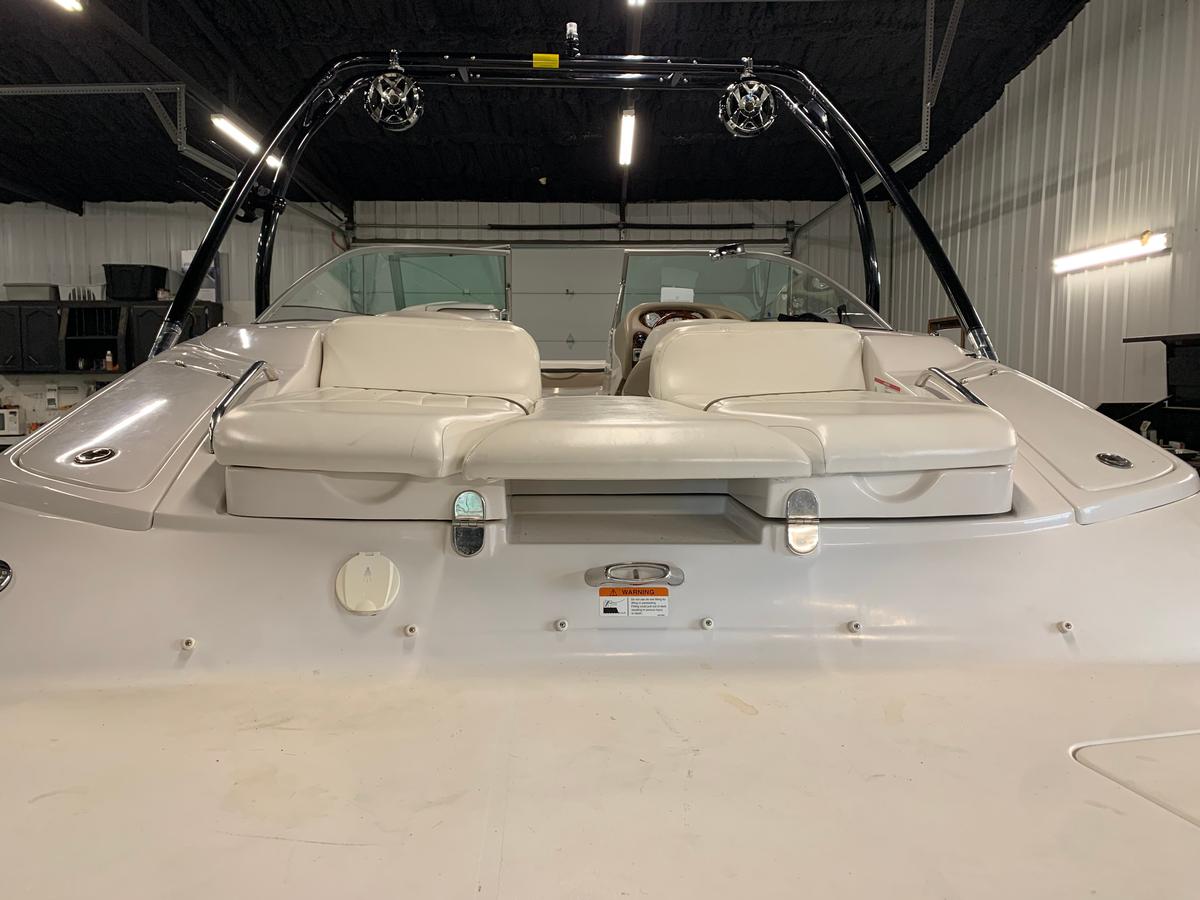 Four Winns 240 Horizon