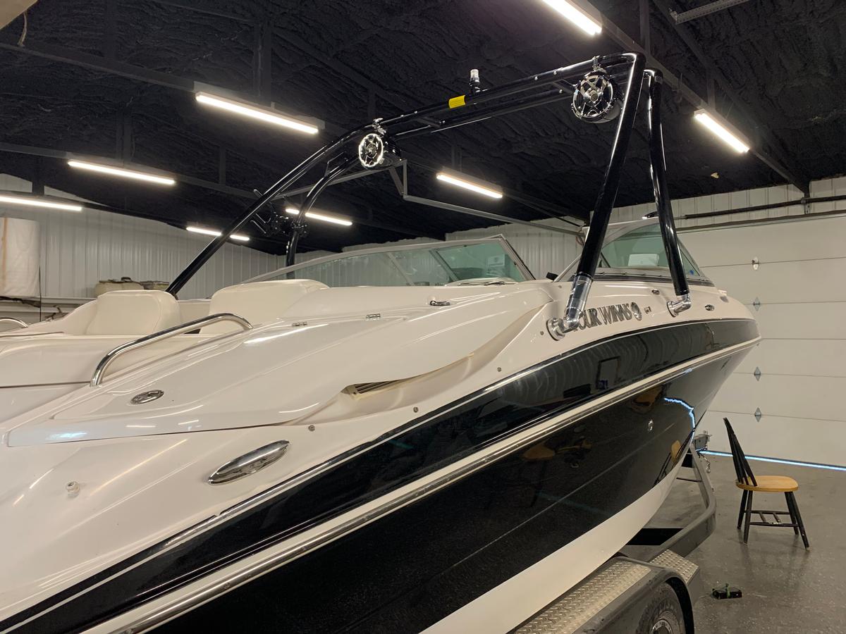 Four Winns 240 Horizon