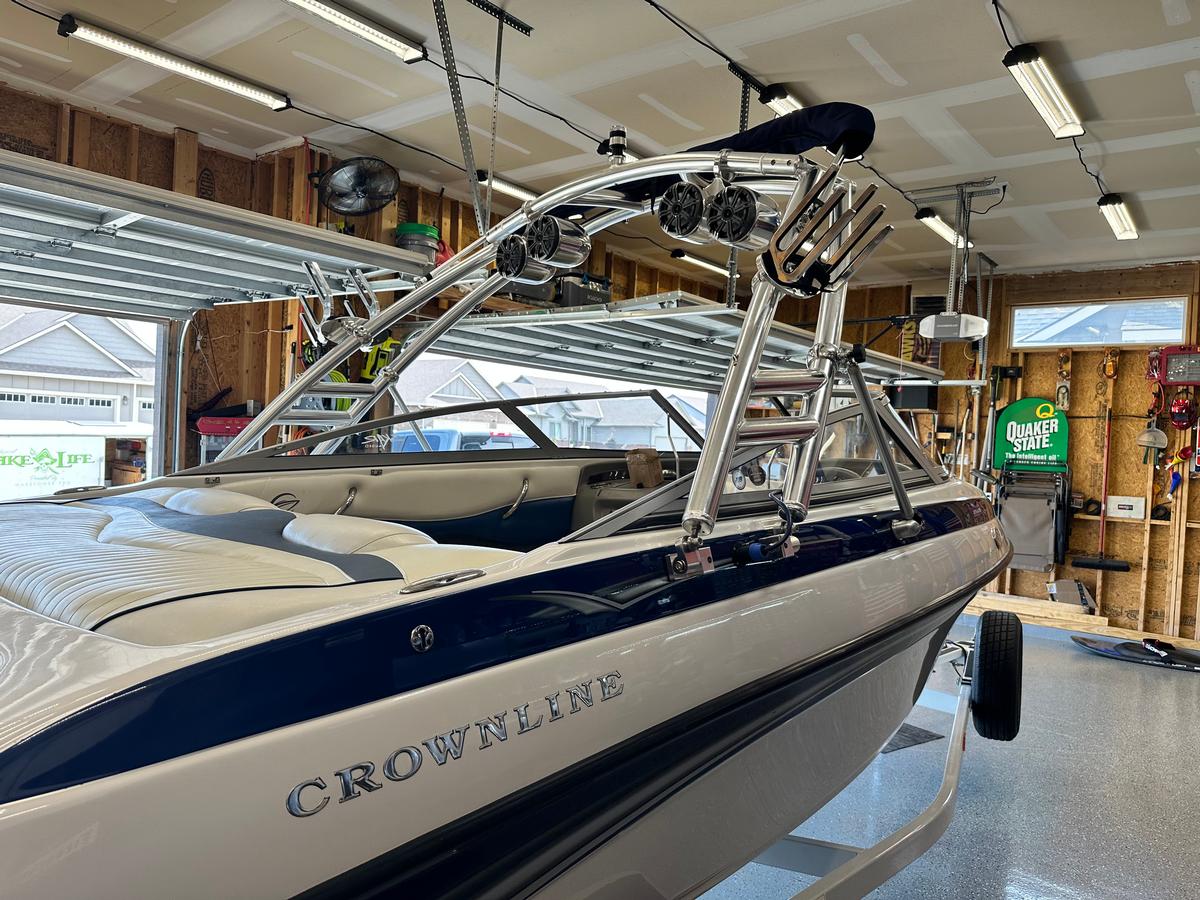 Crownline 180 BR