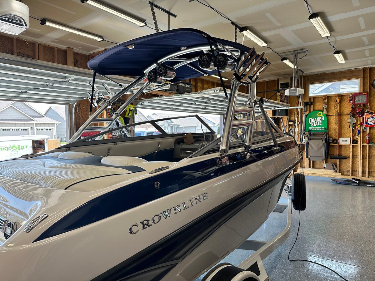 Crownline 180 BR